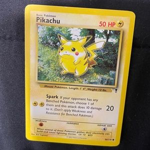 Pikachu 86/110 Pokémon card USED